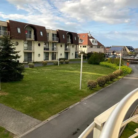 Apartment Jules Blutsyde *
